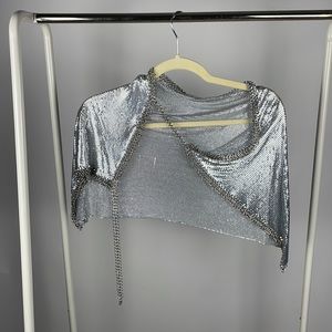 Metal adjustable skirt